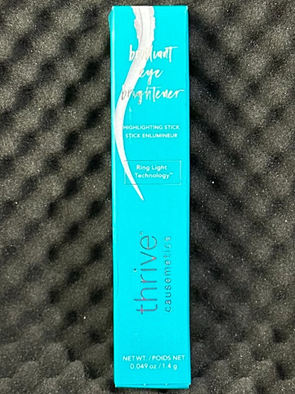 Thrive Causemetics Brilliant Eye Brightener Multi-tasking Eyeshadow Stick